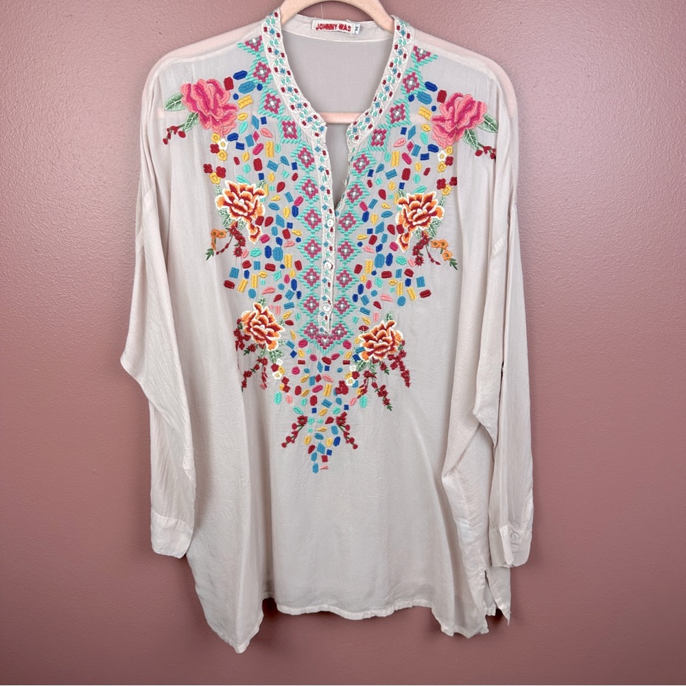 Johnny Was light pink size medium 1/2 button down blouse floral embroidered